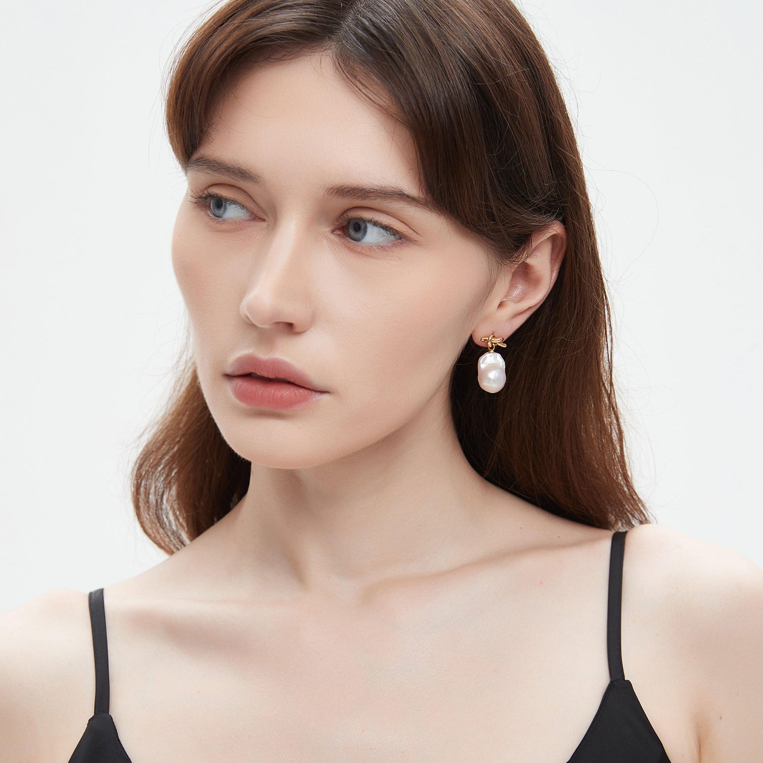 Baroque Pearl Metal Knot Earrings 6