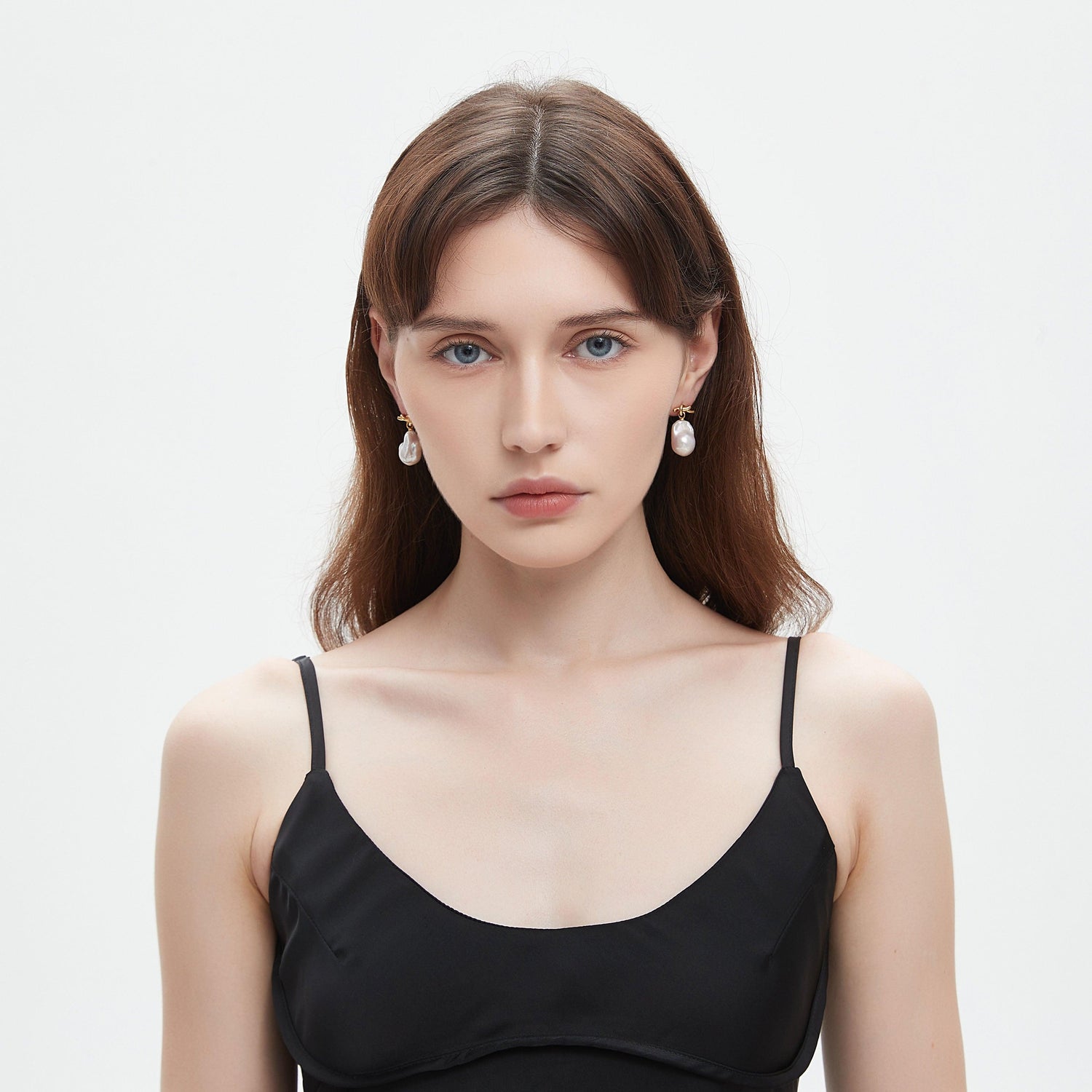 Baroque Pearl Metal Knot Earrings 4