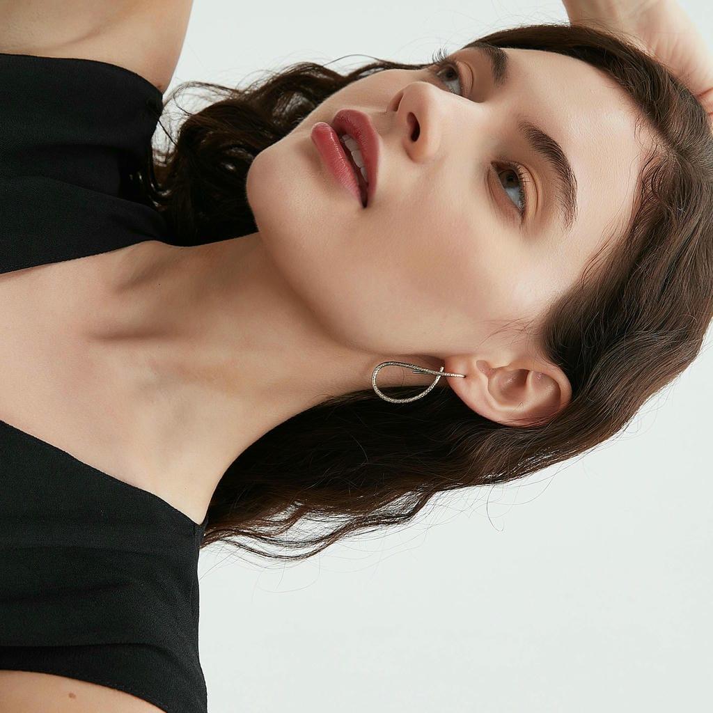 Irregular Line Simple Hollow Earrings4