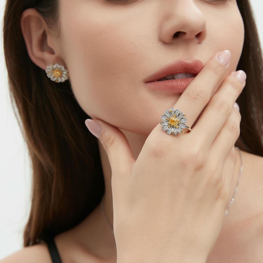 Yellow Diamond Daisy Ring4