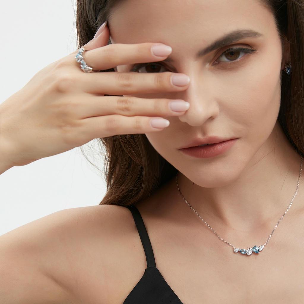 Waterdrop Five-Stone Necklace5
