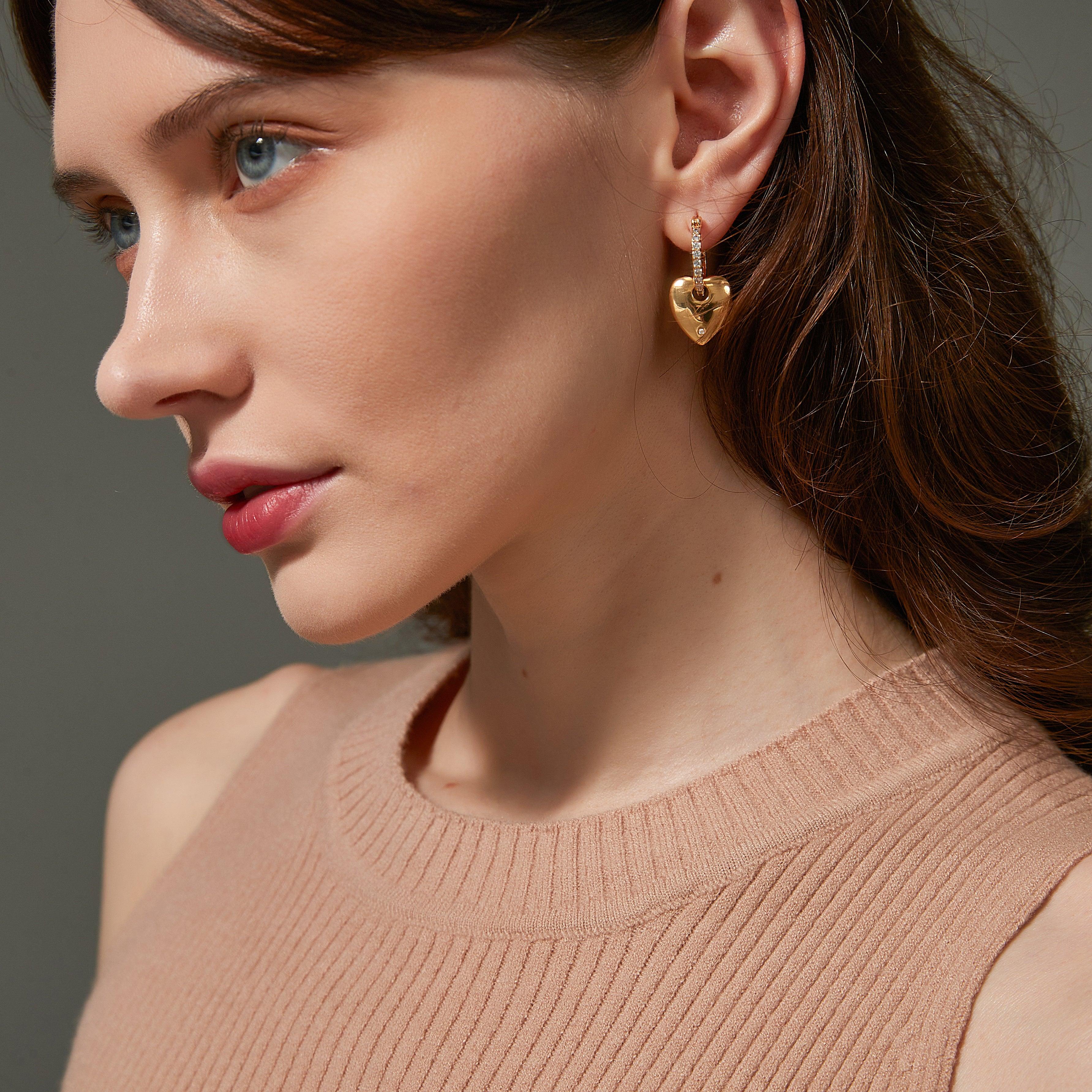 3D Heart Shape Diamond Earrings 4