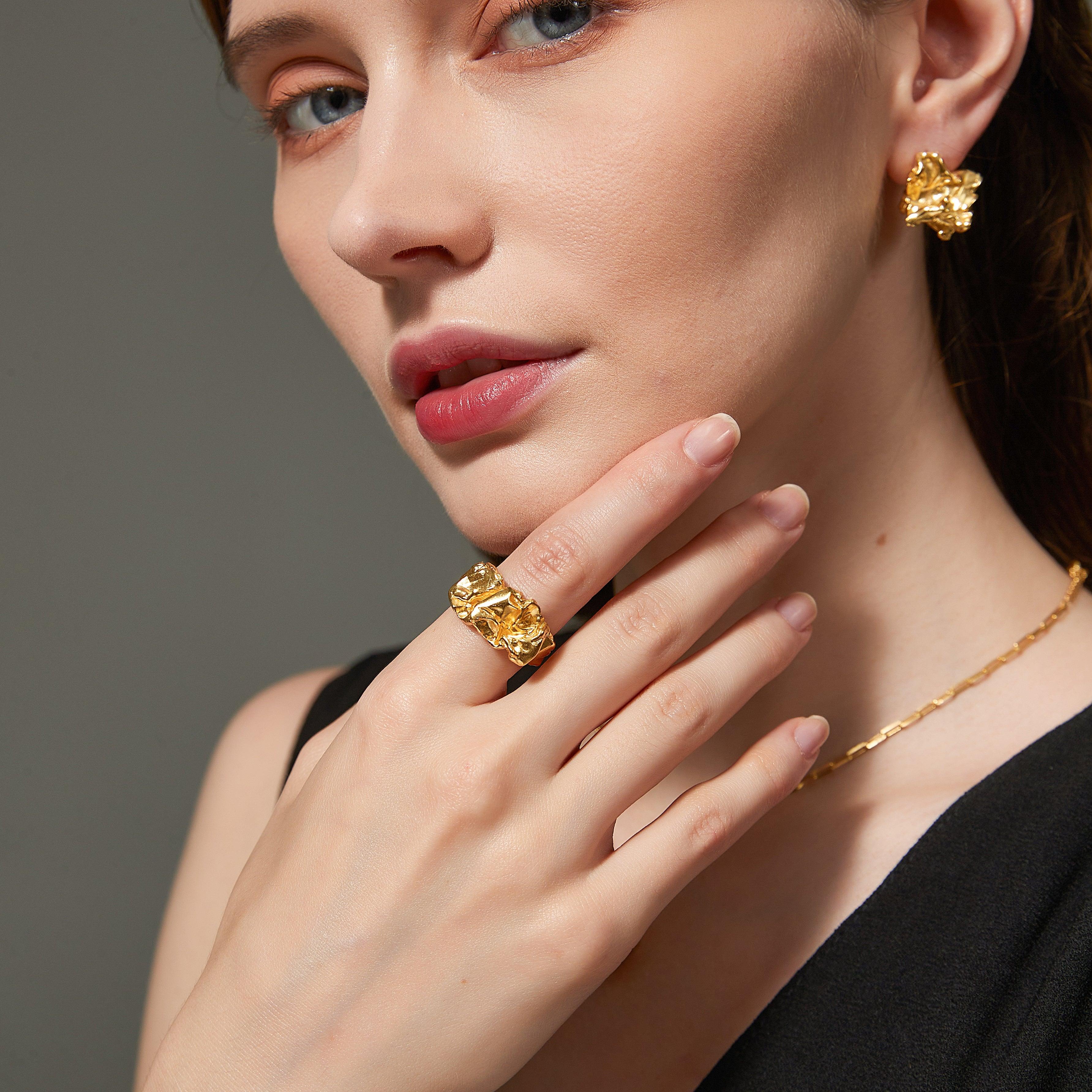 Artistic Statement Ring 5