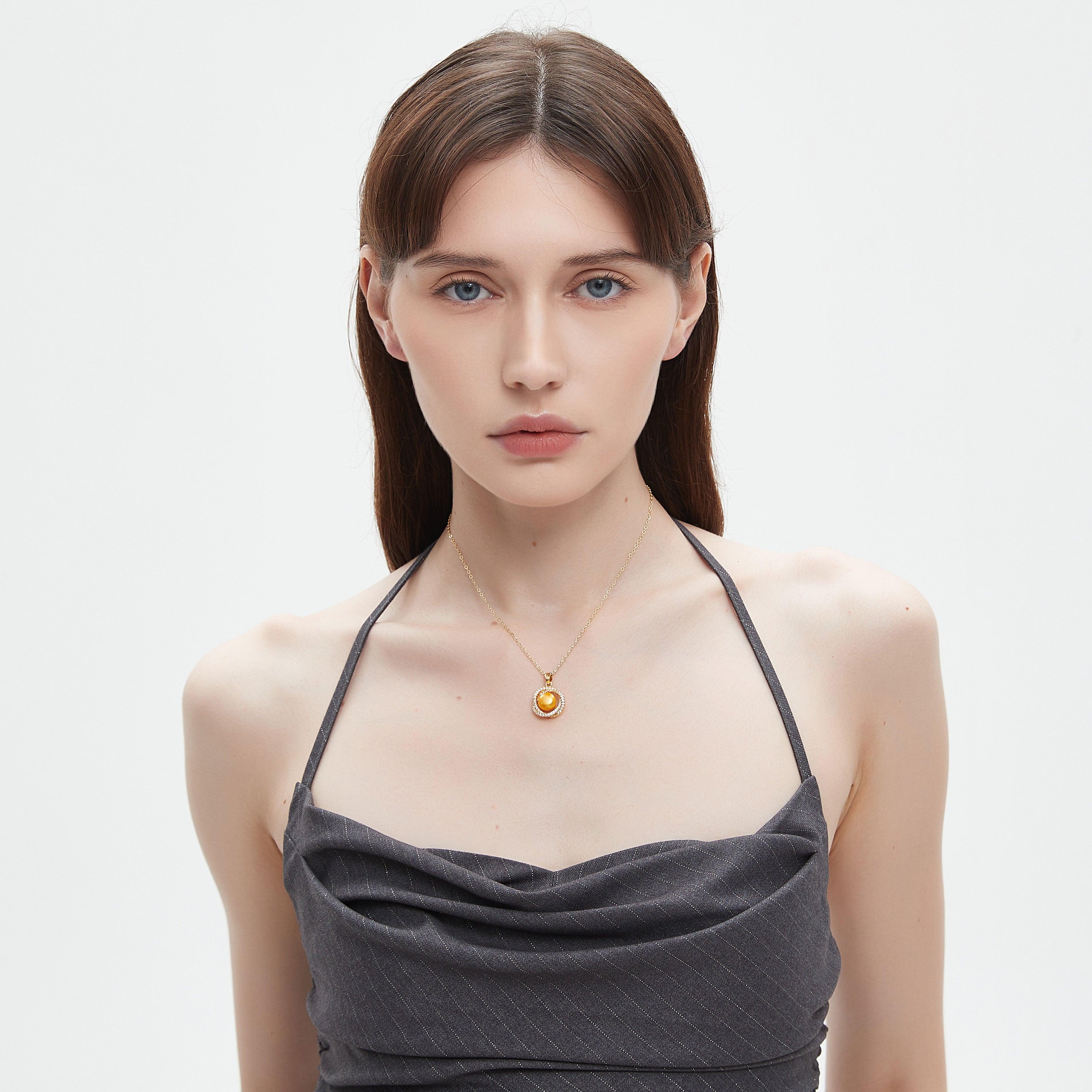 Double Loop Twist Gold Pearl Necklace 5