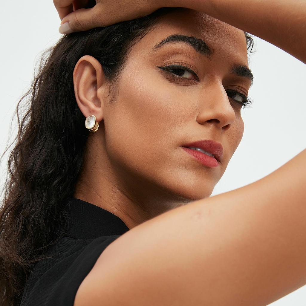 Classic White Stone Stud Earrings 5