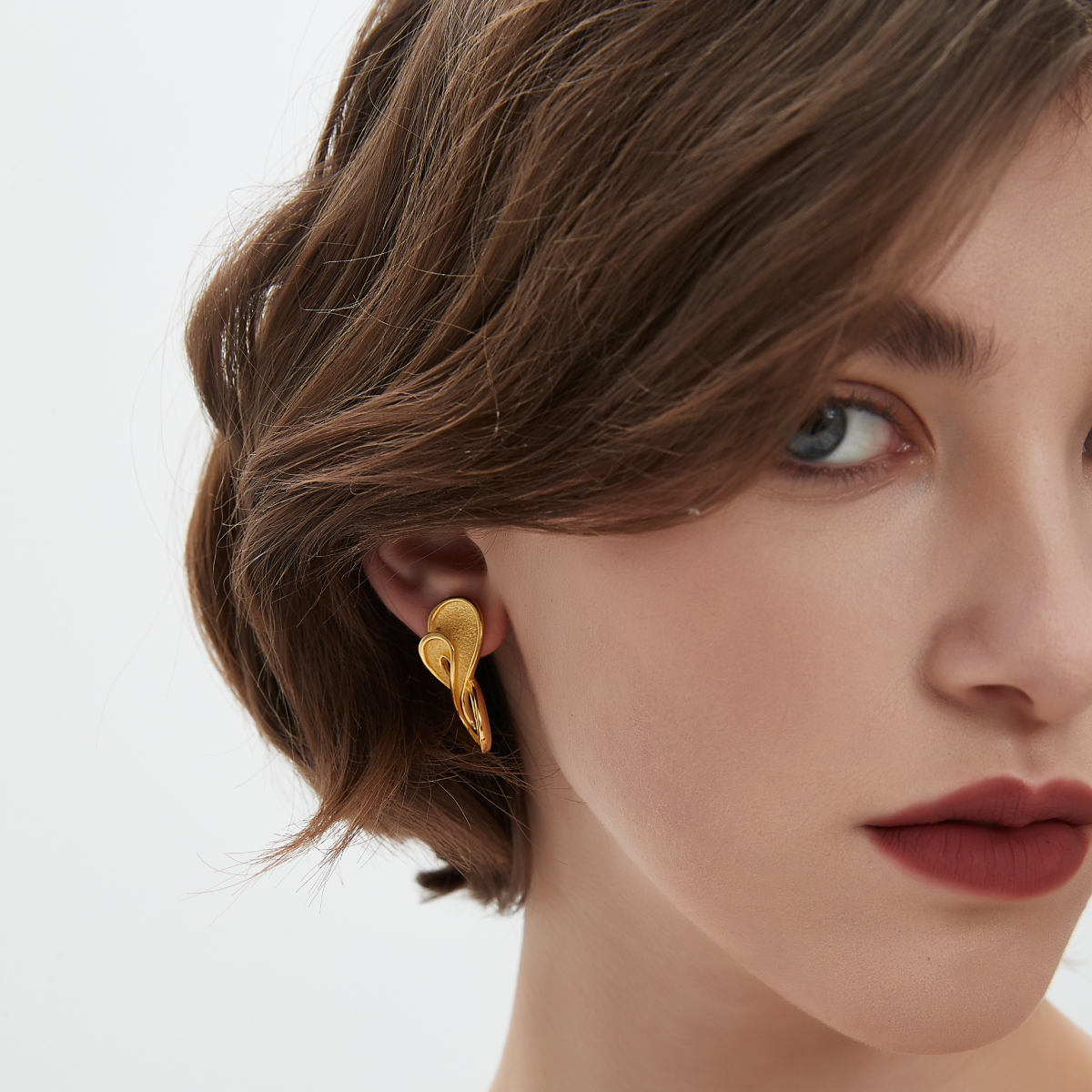 INFINITY LOVE EARRINGS