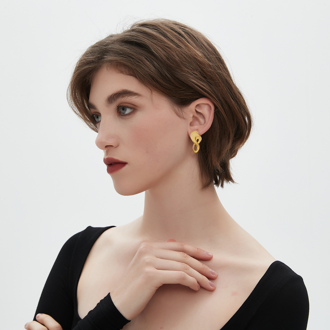 INFINITY LOVE EARRINGS