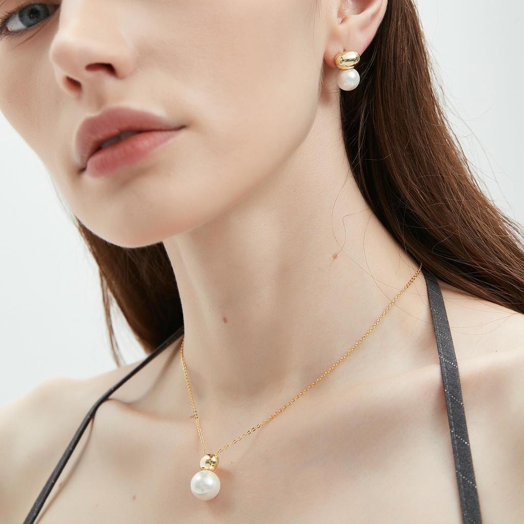 Timeless Pearl Necklace4